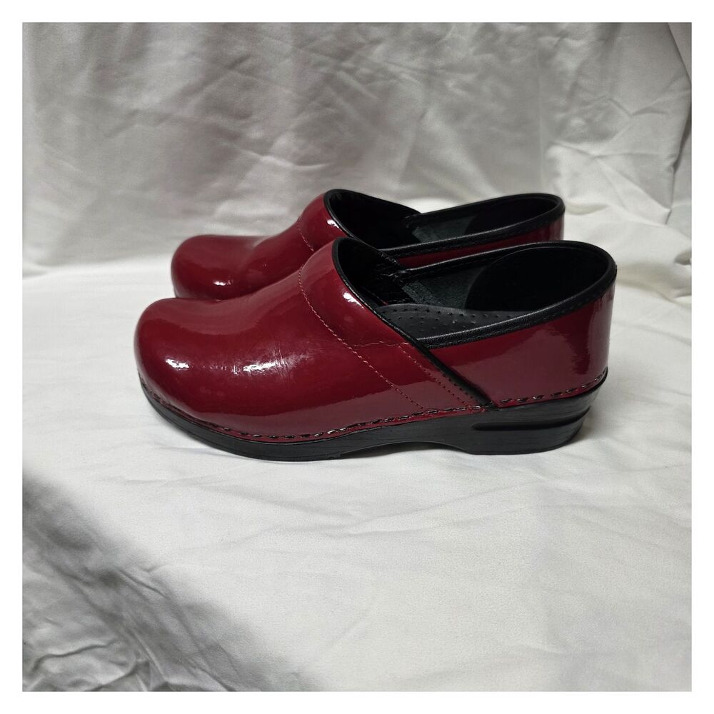 Sanita Women's Red Burgundy Patent Closed Back Clogs EU 38